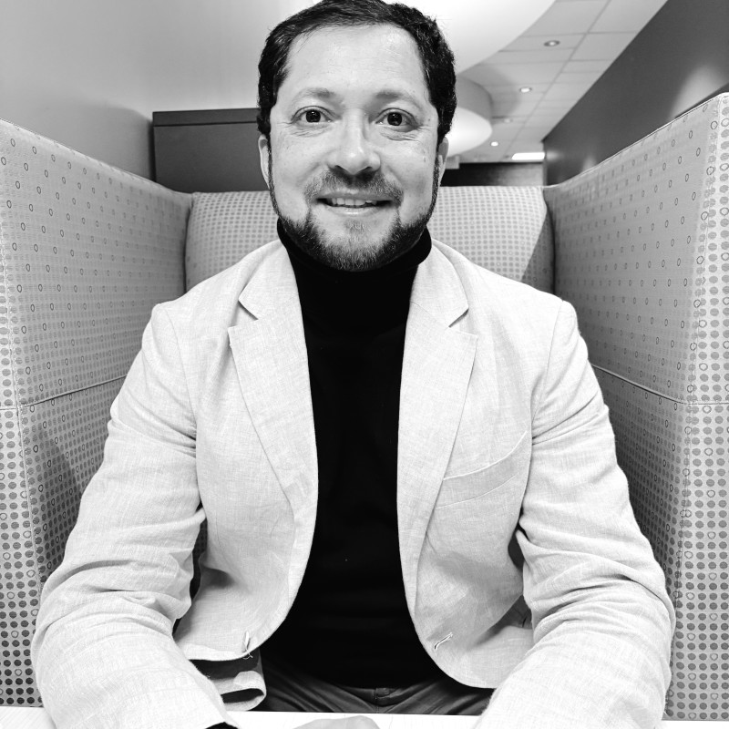 Celio Oliveira headshot